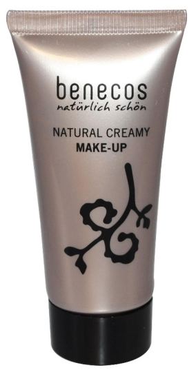 Natuurlijke crèmekleurige make-up