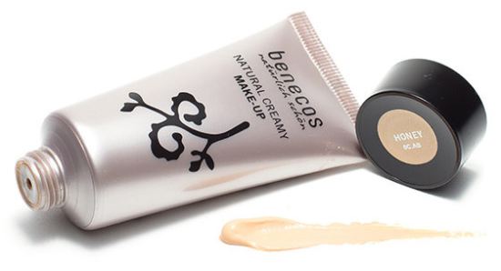 Natuurlijke make-up in honingcrème
